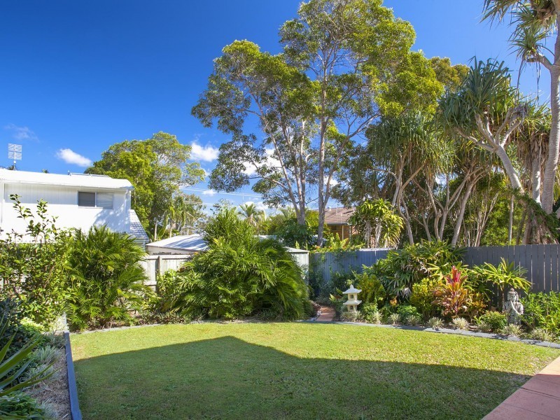 2/13 Nebula Street, Sunshine Beach QLD 4567