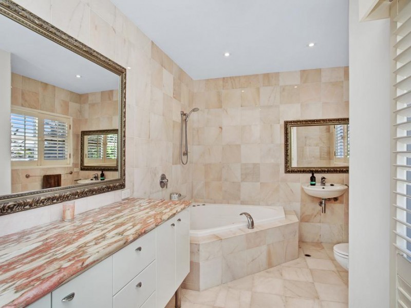 19 Corsair Crescent, Sunrise Beach QLD 4567