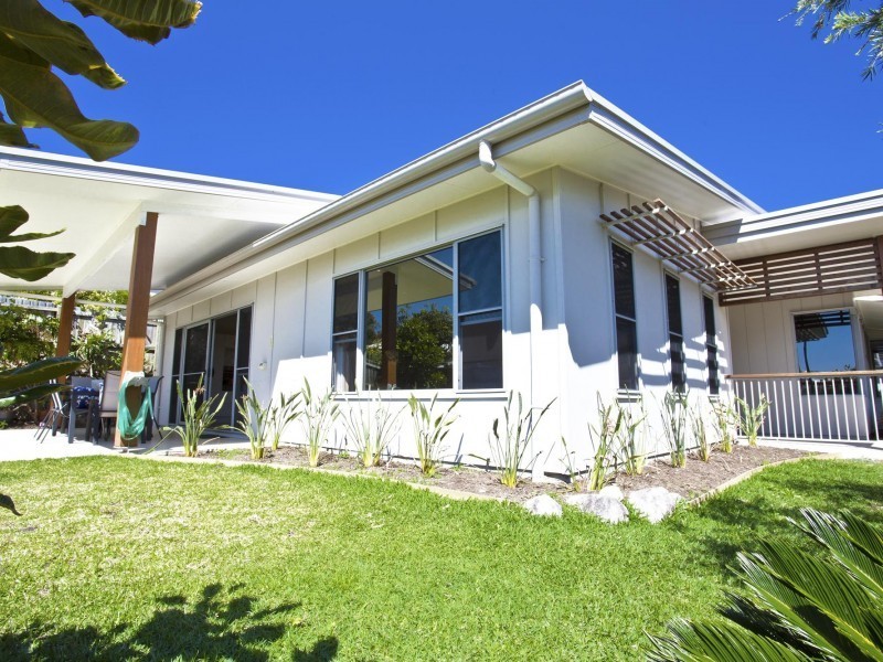 1 Lindfield Circuit, Noosaville QLD 4566