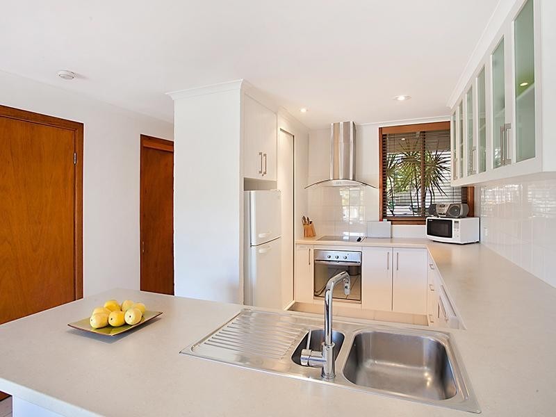 2/5 Peza Court, Noosa Heads QLD 4567