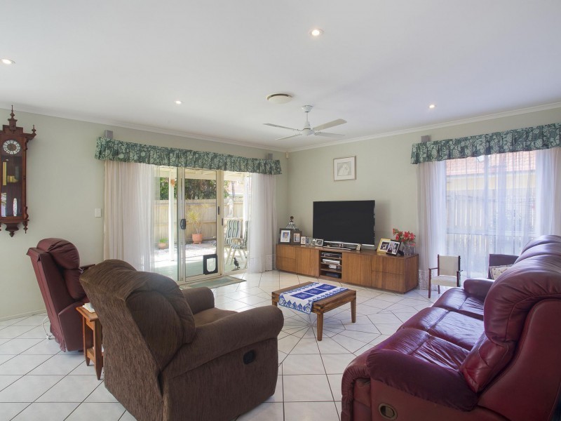 4 Genoa Court, Noosa Waters QLD 4566