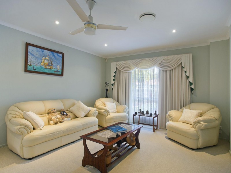 4 Genoa Court, Noosa Waters QLD 4566