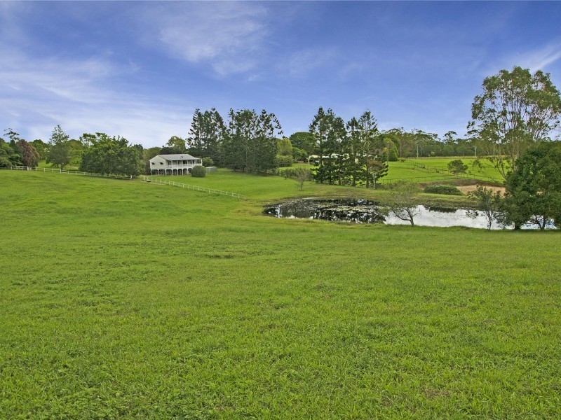 183 Ocean View Road, Cooroy QLD 4563