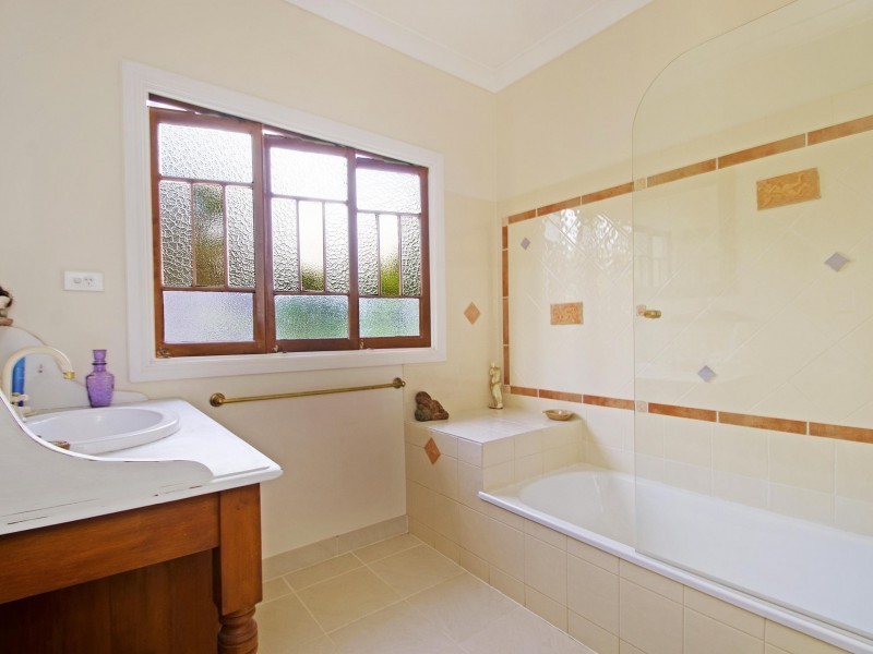 183 Ocean View Road, Cooroy QLD 4563