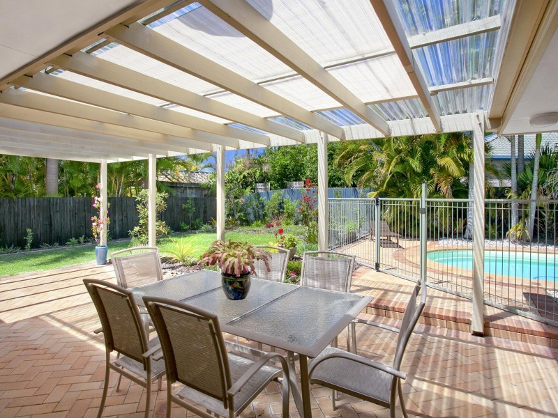 3 Spindrift Court, Noosa Waters QLD 4566