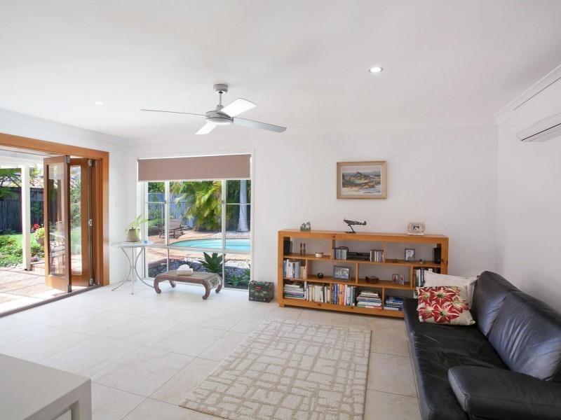 3 Spindrift Court, Noosa Waters QLD 4566