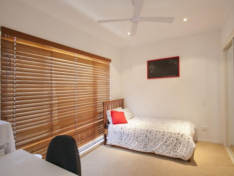 1B Sarena Court, Sunshine Beach QLD 4567