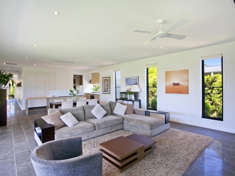 8 Smoke Bush Drive, Noosa Heads QLD 4567