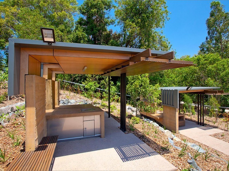 8 Smoke Bush Drive, Noosa Heads QLD 4567