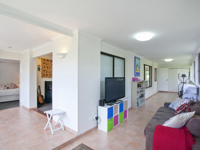 13 Laburnum Crescent, Noosaville QLD 4566