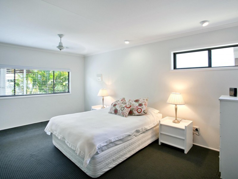 13 Laburnum Crescent, Noosaville QLD 4566