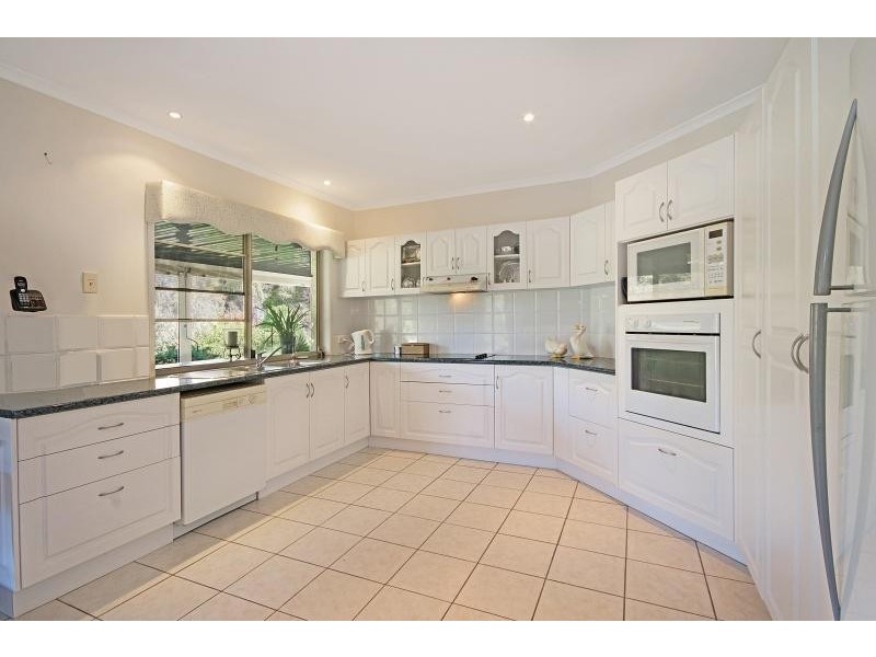 40 Smedley Drive, Pomona QLD 4568
