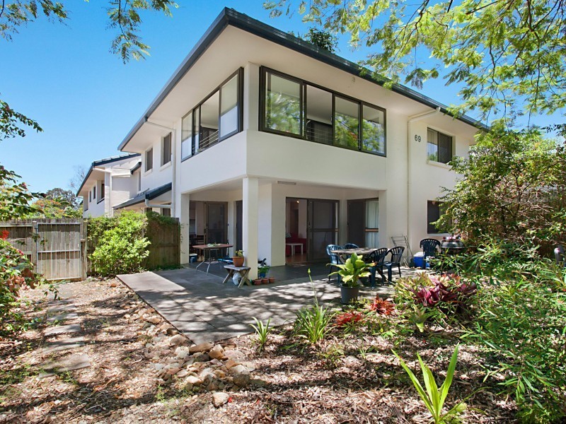2/69  Poinciana Avenue, Tewantin QLD 4565