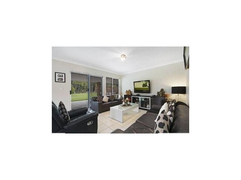 29 Ashgrove Drive, Cooroy QLD 4563