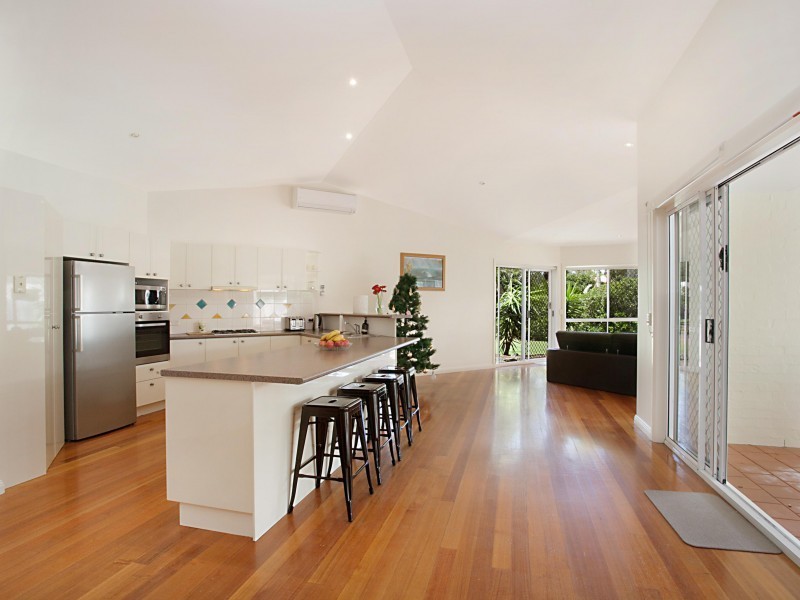 2 Windsurf Place, Noosa Waters QLD 4566