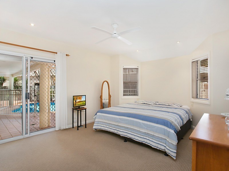 2 Windsurf Place, Noosa Waters QLD 4566