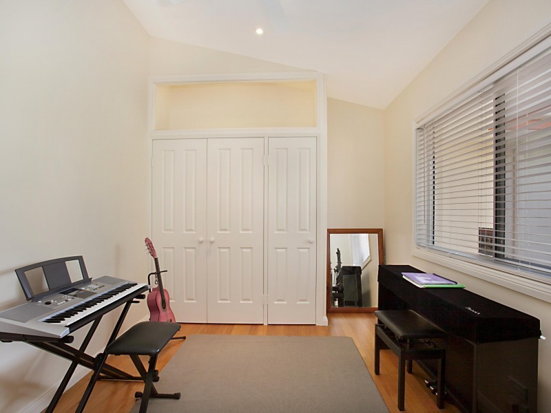 2 Windsurf Place, Noosa Waters QLD 4566