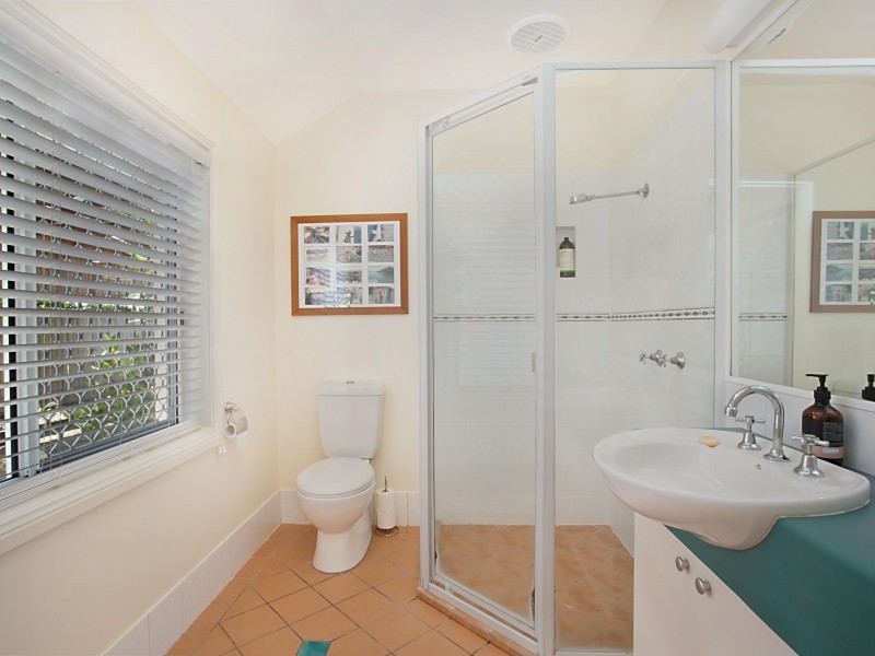 2 Windsurf Place, Noosa Waters QLD 4566