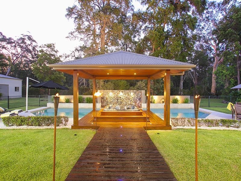 81 Edington Drive, Cooroibah QLD 4565