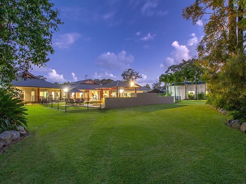 81 Edington Drive, Cooroibah QLD 4565