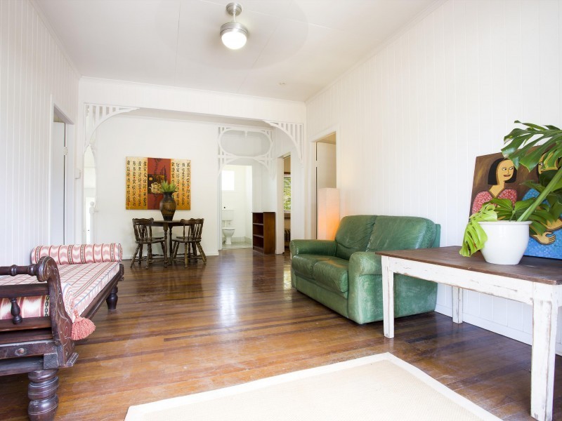 13 Janet Street, Noosaville QLD 4566