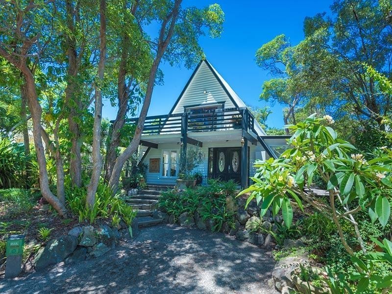 12 Cooloosa Street, Sunshine Beach QLD 4567