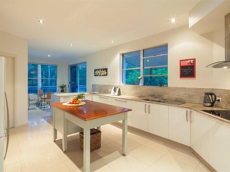 136 Gumboil Road, Tinbeerwah QLD 4563