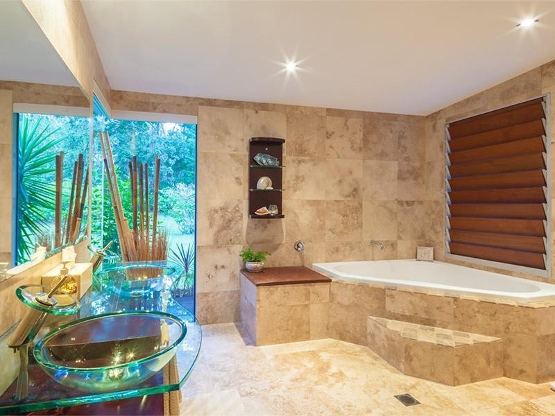 136 Gumboil Road, Tinbeerwah QLD 4563