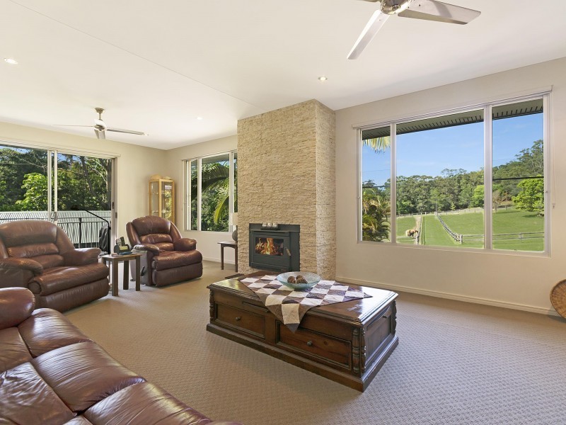 136 Gumboil Road, Tinbeerwah QLD 4563