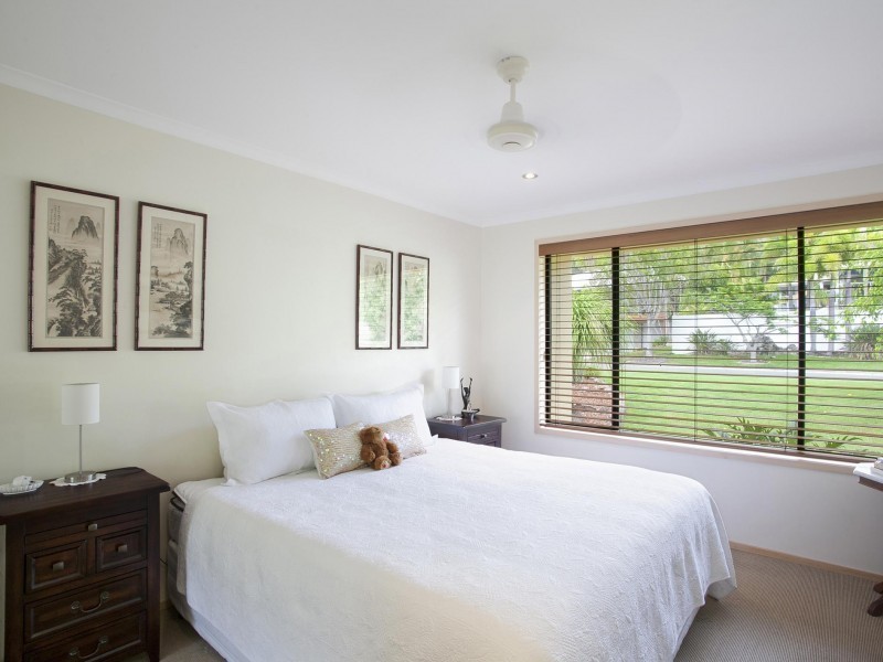 19 Shipyard Circuit, Noosa Waters QLD 4566