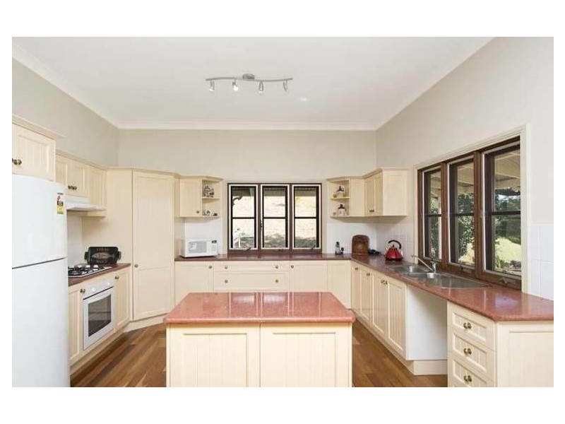 35 Flindersia Drive, Traveston QLD 4570