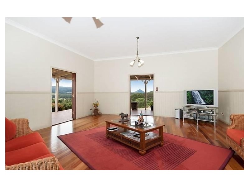 35 Flindersia Drive, Traveston QLD 4570