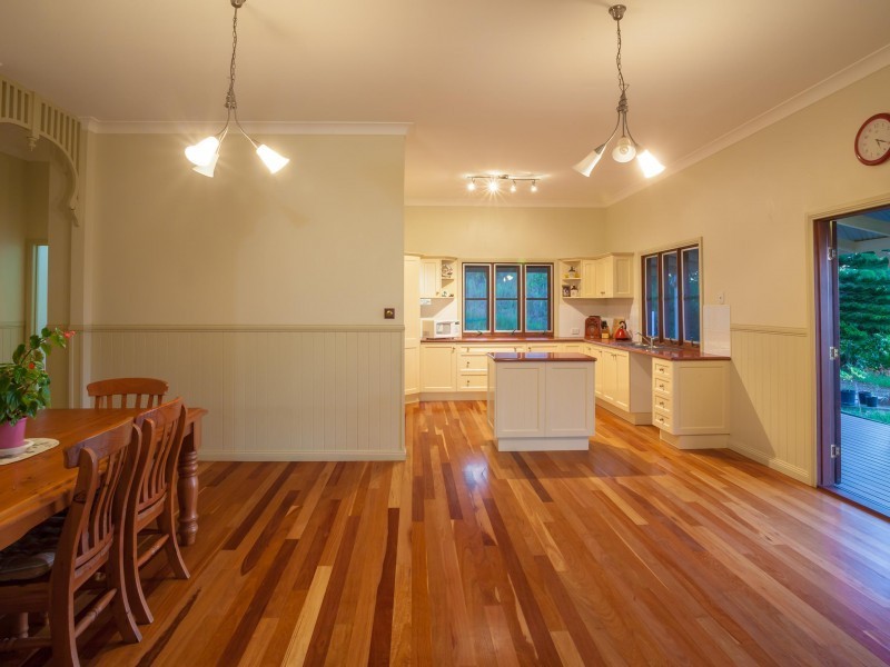 35 Flindersia Drive, Traveston QLD 4570