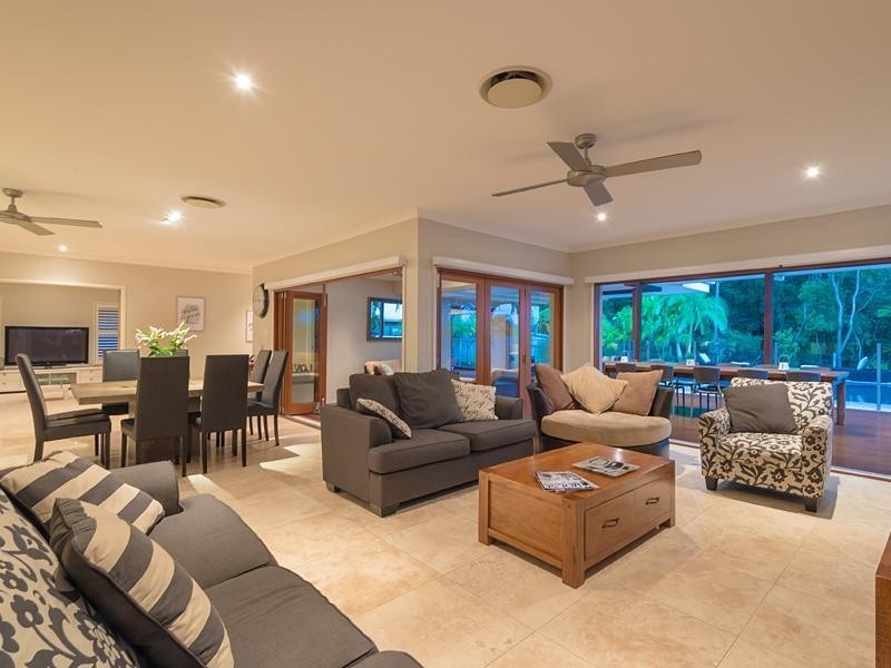 11 Attenuatta Place, Noosaville QLD 4566