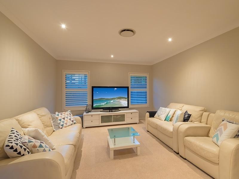 11 Attenuatta Place, Noosaville QLD 4566