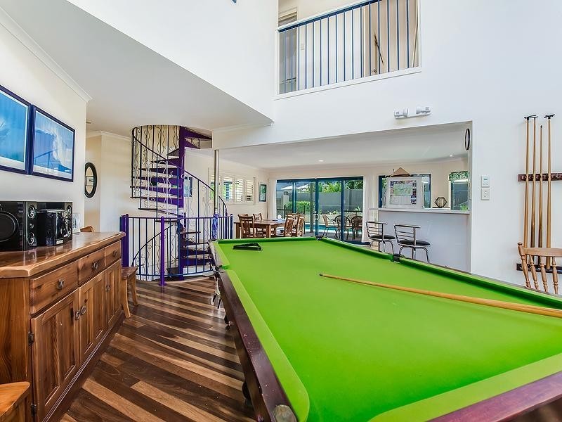 9 Seafarer Court, Castaways Beach QLD 4567