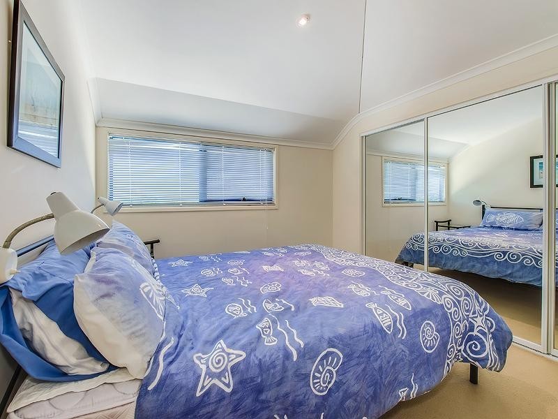 9 Seafarer Court, Castaways Beach QLD 4567