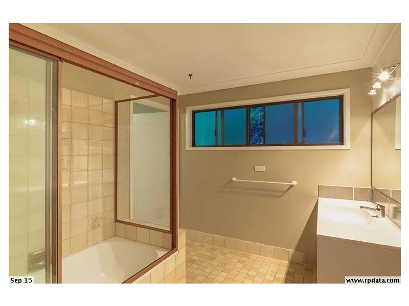 9 Smiths Road, Tinbeerwah QLD 4563