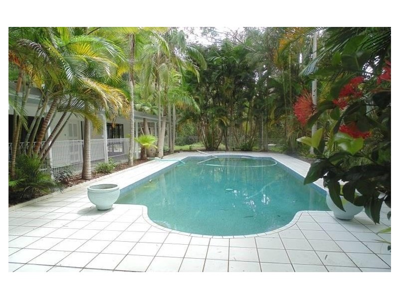 9 Smiths Road, Tinbeerwah QLD 4563