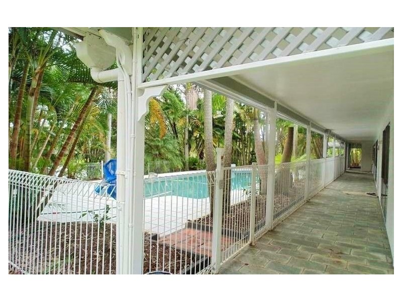 9 Smiths Road, Tinbeerwah QLD 4563