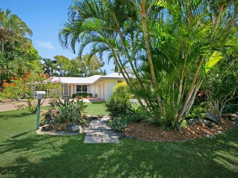 4  Weatherly Court, Sunrise Beach QLD 4567