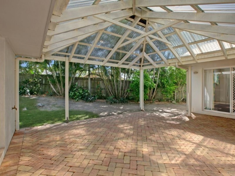 4  Weatherly Court, Sunrise Beach QLD 4567