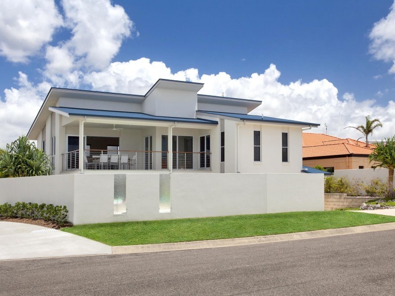 10 Antipodes Close, Castaways Beach QLD 4567