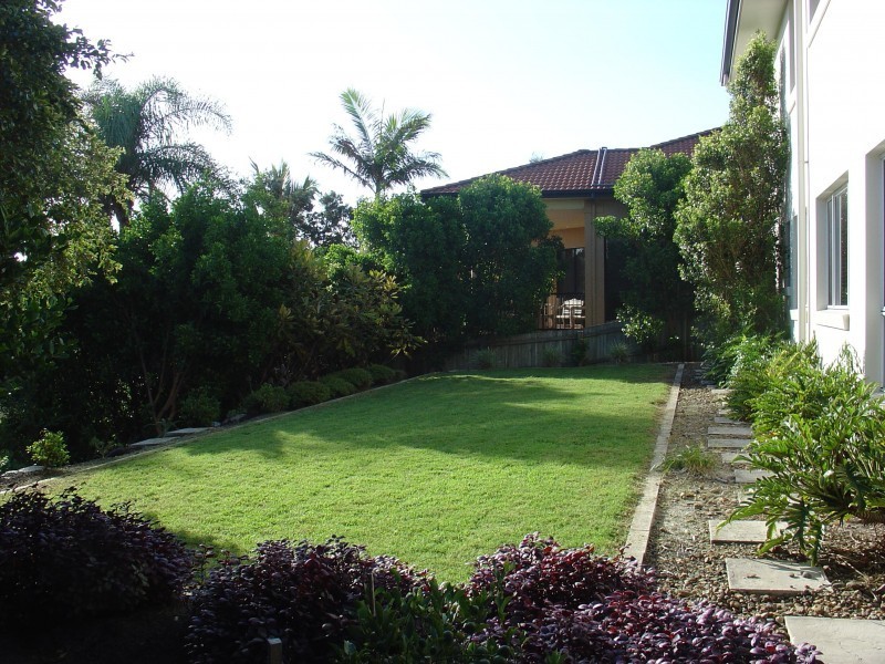 10 Antipodes Close, Castaways Beach QLD 4567