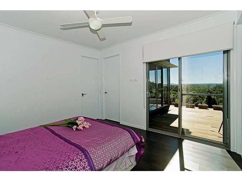 18 Clearview Drive, Lake Macdonald QLD 4563