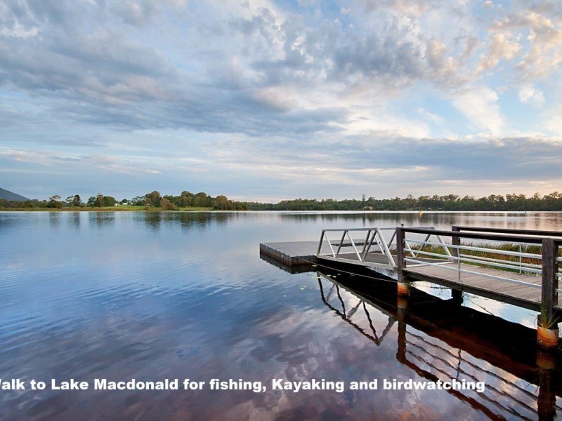 18 Clearview Drive, Lake Macdonald QLD 4563