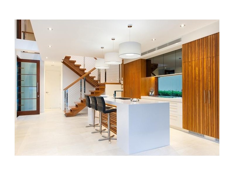 2/12 Howard Street, Noosaville QLD 4566