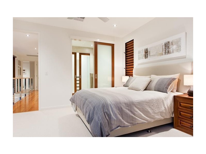 2/12 Howard Street, Noosaville QLD 4566