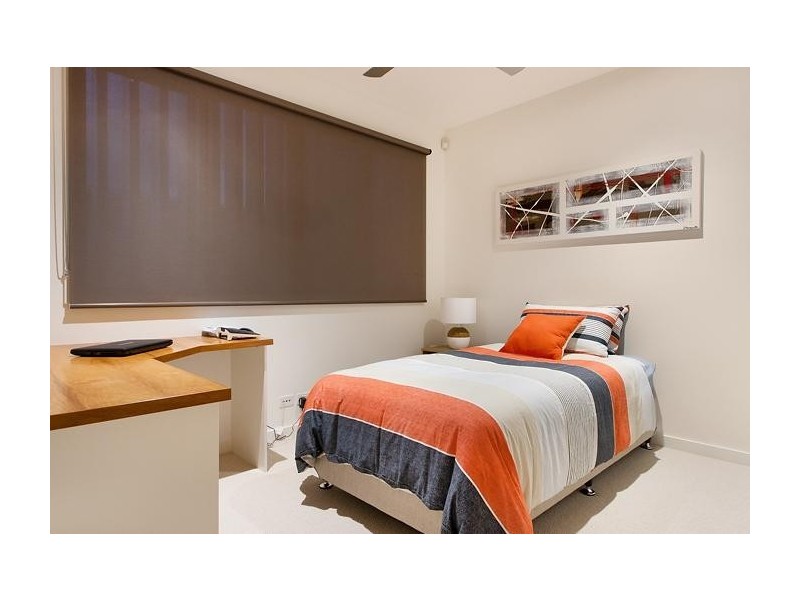 2/12 Howard Street, Noosaville QLD 4566