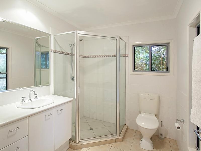 16 Moonare Crescent, Noosa Heads QLD 4567